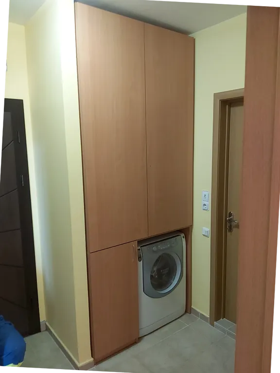 Гардероб в ниша вграден